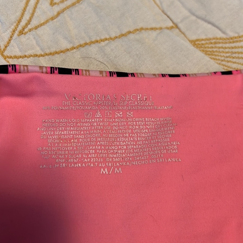 Victoria Secret bikini - Picture 6 of 6